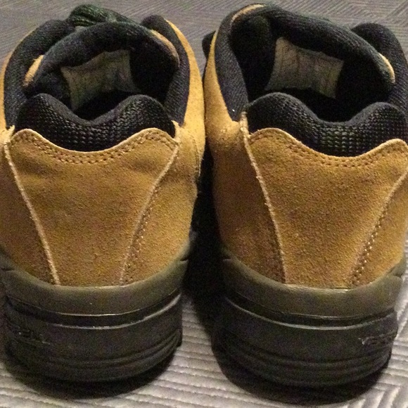 Merrell size 9 brown and green winter boots for women - Picture 4 of 7